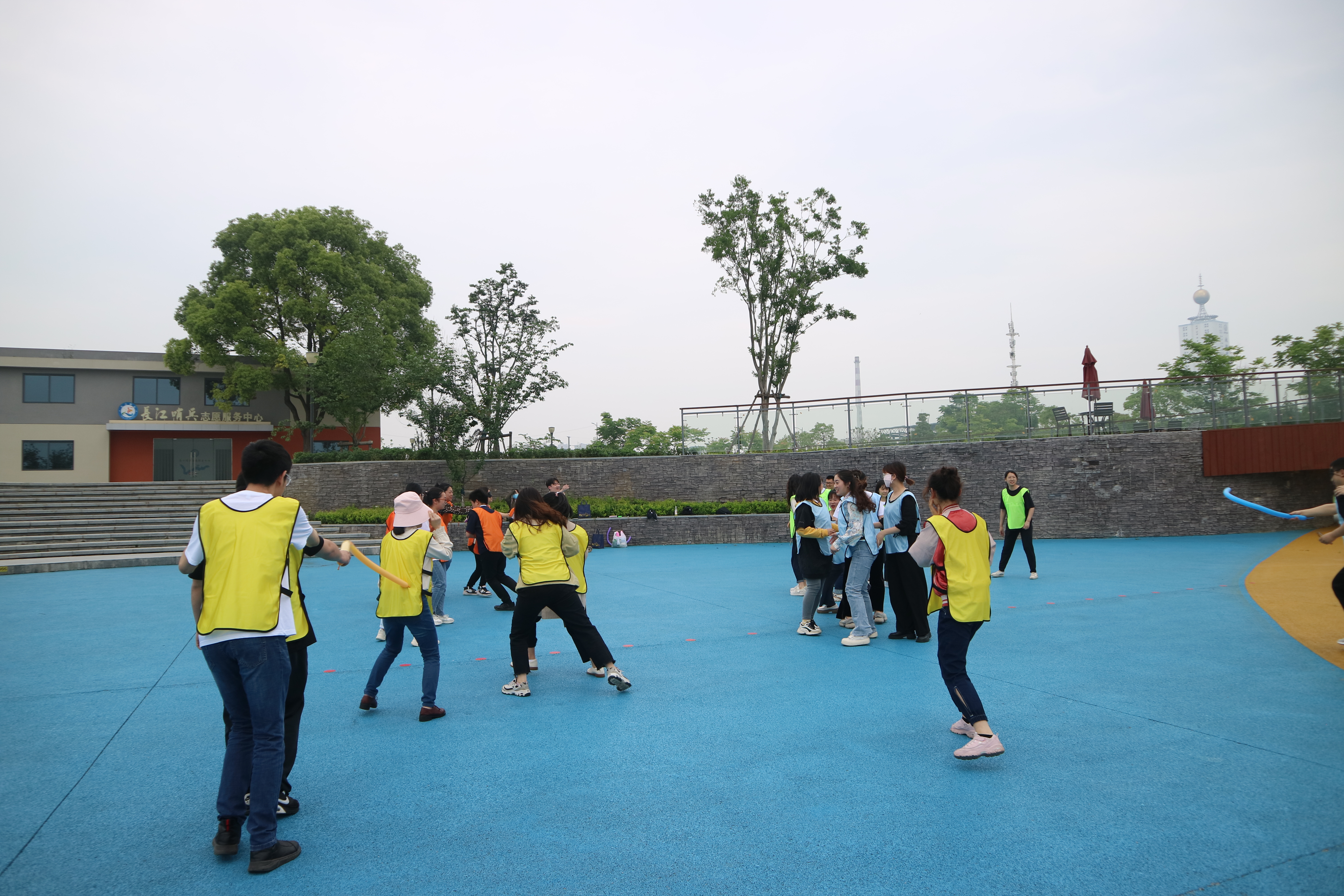 承五四精神 扬青春风采